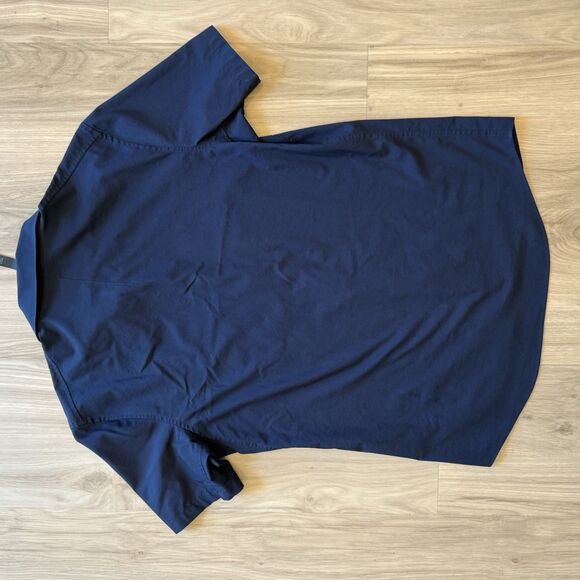 Lululemon Men's L Navy Down to the Wire Short Sleeve Button Up Business EUC Read - Picture 2 of 9
